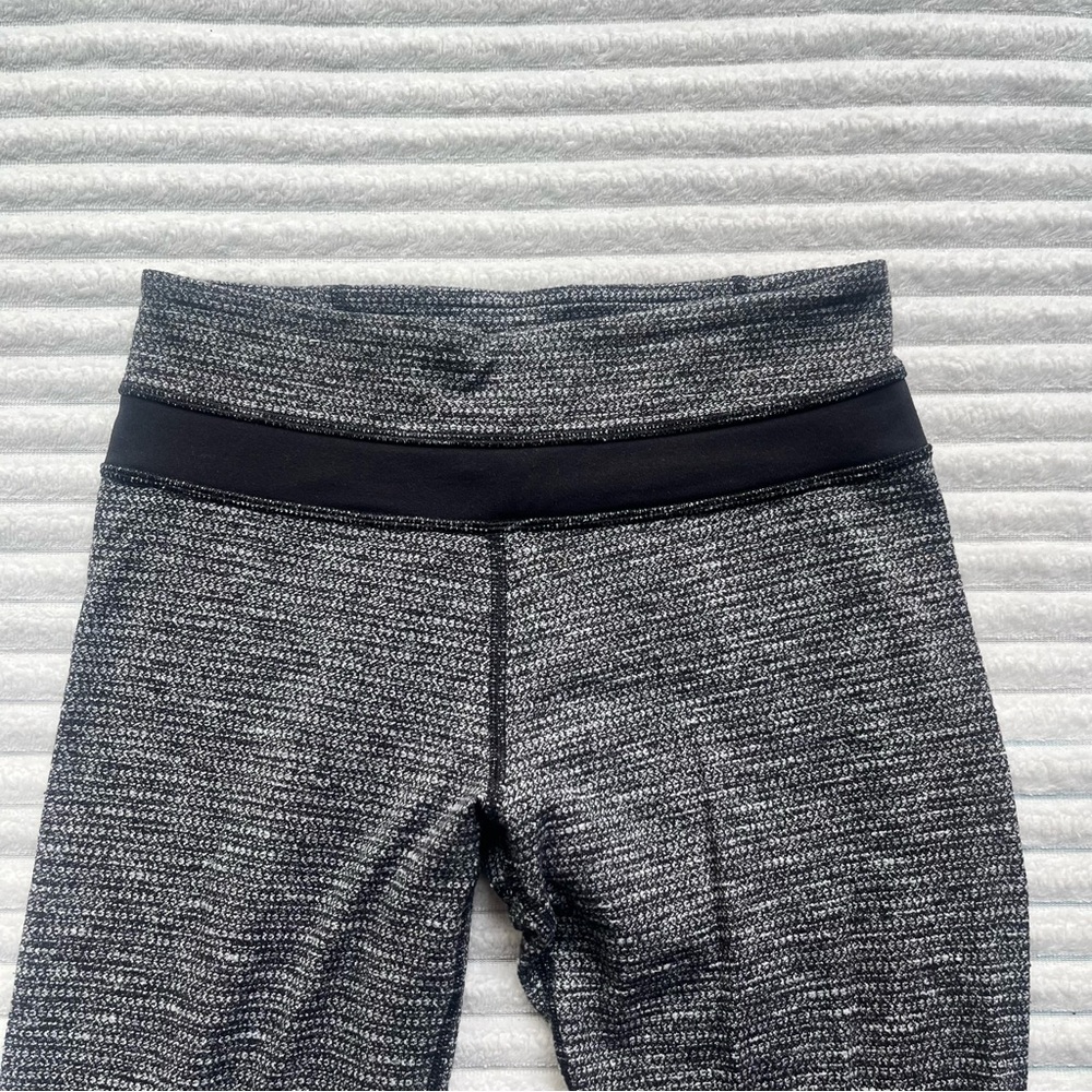 Lululemon Grey Knit Leggings - Picture 2 of 6